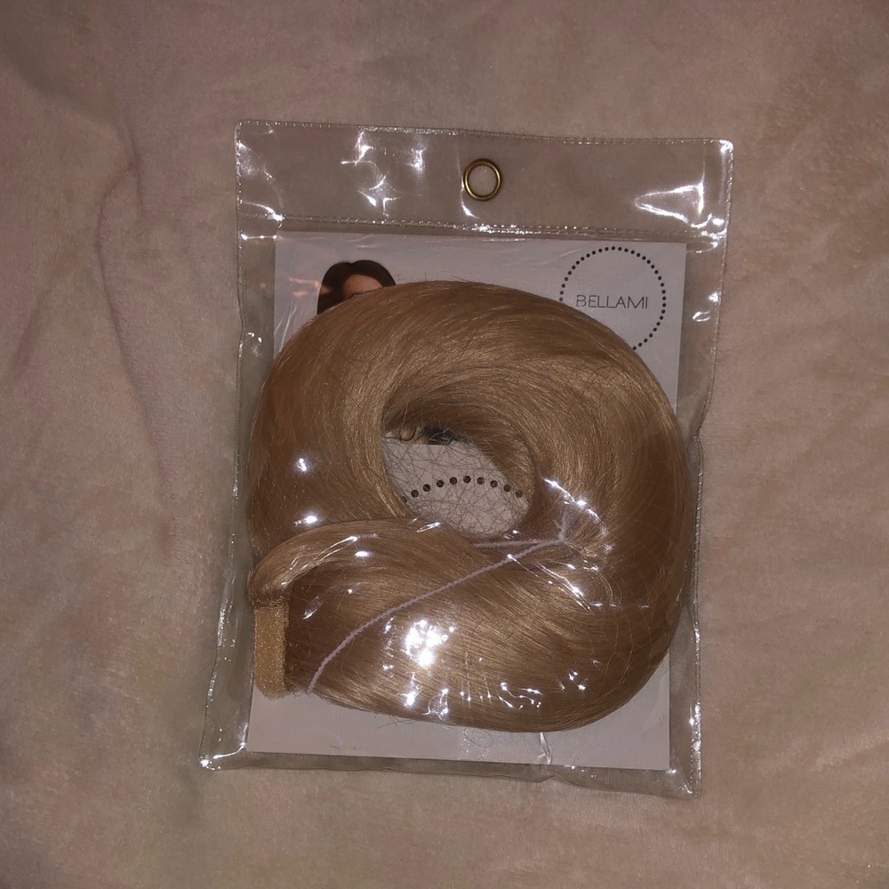 Bellami faux ponytail wrap dirty blonde.